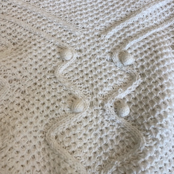 White Cropped Pom Pom Sweater - Urban Heritage - Size Small - Picture 2 of 3